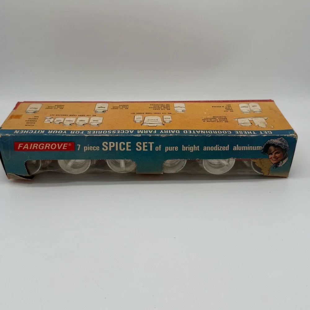 Vintage Fairgrove Miniature Dairy Farm Milk Can Aluminum Spice Shaker Set Boxed